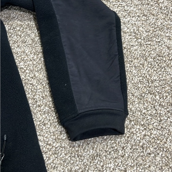 Women's Large North Face Jacket - Like New - Picture 3 of 10